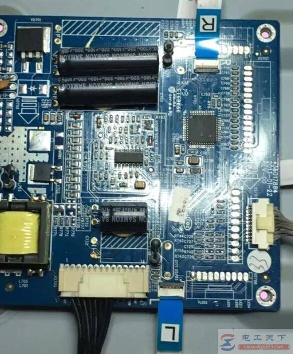 ����ά�ް�����һ̨����Һ������LED47X8100PDE���������ⰵ